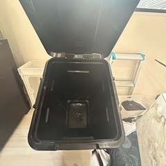 ゴミ箱の画像