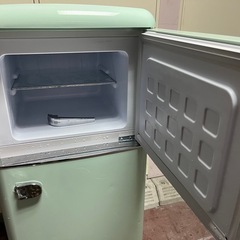 レトロ調冷蔵庫（アイリスオオヤマ）使用浅い
の画像