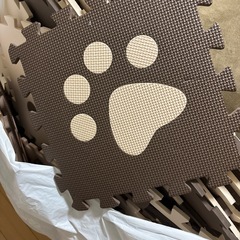 お話し中
ジョイントマットの画像