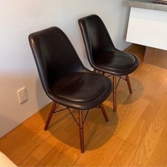 ダイニングチェア|クッション付きイームズチェア1脚の画像