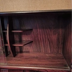 昭和の赤茶 ガラス扉　棚の画像