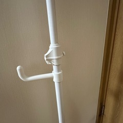 【お譲り先決定】突っ張りポールハンガーの画像