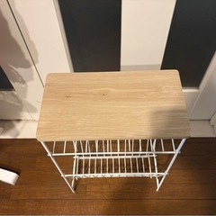 サイドテーブルの画像