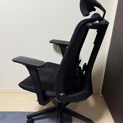 イトーキ サリダ YL8ブラック オフィスチェアの画像