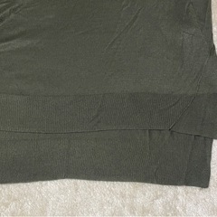 ZARA ザラ ニットプルオーバー トップス カットソー  前後長さが違うデザインの画像