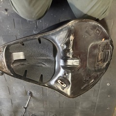 GK75A バンディット400 ガソリンタンクの画像