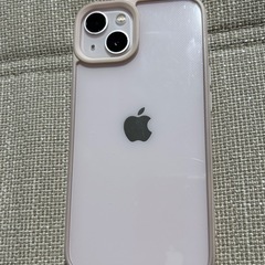 I phone 13ケース付きの画像