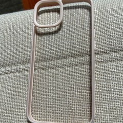 I phone 13ケース付きの画像