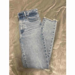 【27インチ】UNIQLO ダメージデニム スキニーの画像