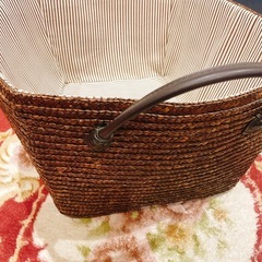 大きめの入れ物の画像