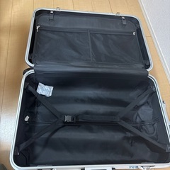 スーツケースtsaロック付きジャンクの画像
