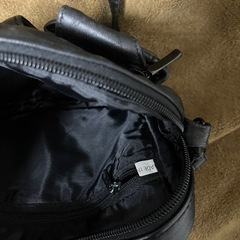 ミニバックとガチャピンナップザックとDIORの紙袋セットの画像