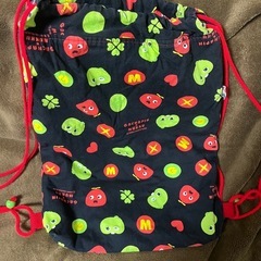 ミニバックとガチャピンナップザックとDIORの紙袋セットの画像