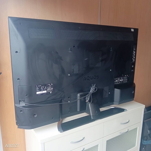 F☆N042 送料無料 SHARP展示品液晶テレビ50インチ (白家電) 伊勢原の