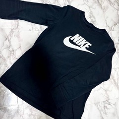 🤍NIKE  ロゴロンT𝟤枚の画像