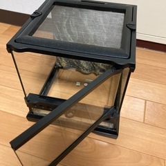 【一旦受付中止】爬虫類ケージ＋照明の画像