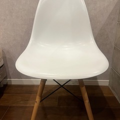 【超美品】イームズ シェルチェア ホワイト（リプロダクト）｜使用感少なめ・状態良好！の画像