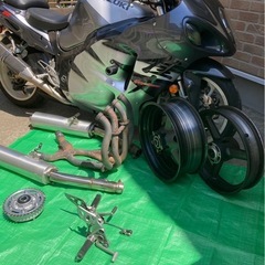 おまけ付き！GSX1300R HAYABUSA 2002年式の画像