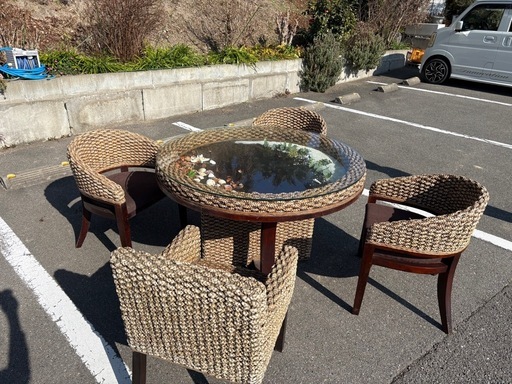 ☆④中古品 アジアン風 ダイニングテーブル 椅子 セット 丸テーブル 屋外用 ガラステーブル ウッドデッキ☆