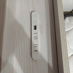 ベッドフレーム　充電ポート付きの画像