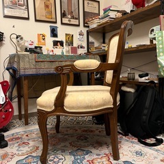 レトロクラシックな椅子の画像