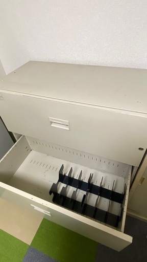 3段ラテラル書庫　鍵あり