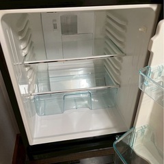 【2017年製 110L 冷凍冷蔵庫 レッド】の画像