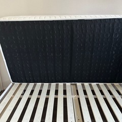 美品！シングルベッド＆マットレスの画像