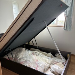 【12,000円】THE GRACE ダブルベッド フレーム＆マットレスセット（※2階から搬出・分解可）他商品も多数あり、お気軽にお問い合わせください
の画像