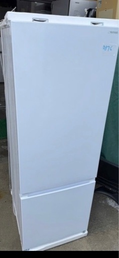 NO B876?福岡
市内配送設置無料✨?ヤマダオリジナル 冷蔵庫 179L 右開き 2ドア 幅48.6cm 一人暮し向け 耐熱トップ