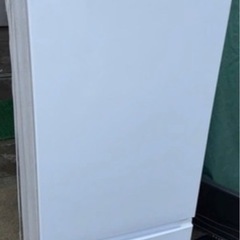 NO B876🌈福岡
市内配送設置無料✨🌈ヤマダオリジナル 冷蔵庫 179L 右開き 2ドア 幅48.6cm 一人暮し向け 耐熱トップテーブル REFAGE YRZ-F17M ホワイト系 2024年 みしy未使用の画像