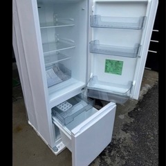 NO B876🌈福岡
市内配送設置無料✨🌈ヤマダオリジナル 冷蔵庫 179L 右開き 2ドア 幅48.6cm 一人暮し向け 耐熱トップテーブル REFAGE YRZ-F17M ホワイト系 2024年 みしy未使用の画像