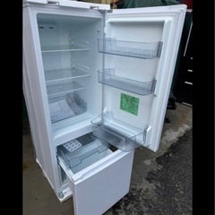 NO B876🌈福岡
市内配送設置無料✨🌈ヤマダオリジナル 冷蔵庫 179L 右開き 2ドア 幅48.6cm 一人暮し向け 耐熱トップテーブル REFAGE YRZ-F17M ホワイト系 2024年 みしy未使用の画像