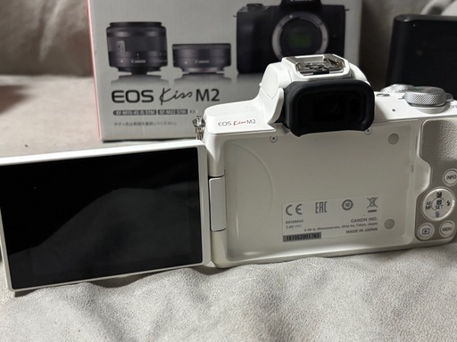 EOSKiss M2  ダブルズームキット ホワイト 直接も可能   値下げしました