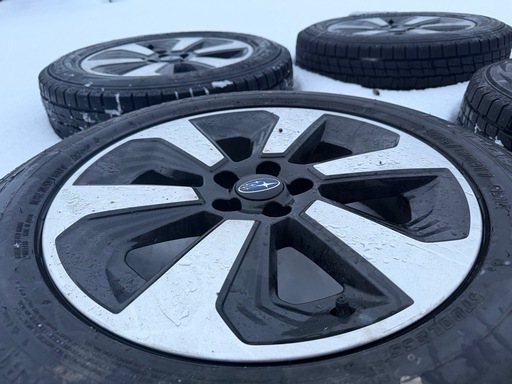 スバル　スノータイヤ　17×7J 48 225/60R17