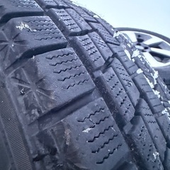 スバル　スノータイヤ　17×7J 48 225/60R17の画像