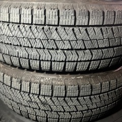 155/65r14スタッドレスタイヤbridgestone27週2022年製とアルミホイール4本の画像