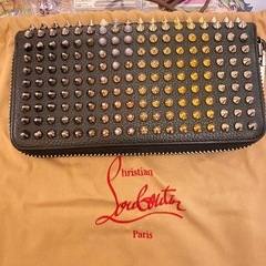 クリスチャンルブタン 長財布の画像