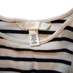 H&M タンクトップ　XSの画像