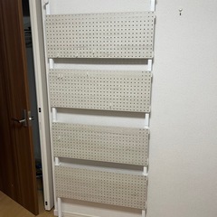 ブラインド、ハンガーラック、突っ張りスチールボード、お風呂椅子の画像