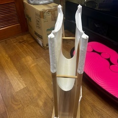 ポケットたくさんのマガジンラックの画像