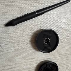 【動作確認済み】HUION 液晶ペンタブレット本体 ペン付の画像