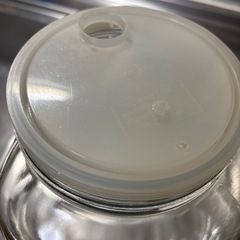 梅酒の瓶2つの画像