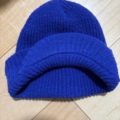 ニット帽2着、バンダナのセットの画像