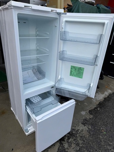 NO B876?福岡市内配送設置無料✨?ヤマダオリジナル 冷蔵庫 179L 右開き 2ドア 幅48.6cm 一人暮し向け 耐熱トップテ