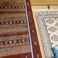 アンティーク風ラグ
の画像