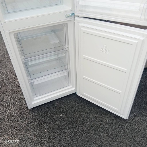 A026 送料設置無料　ニトリ　最新モデル　スタイリッシュ　大型冷蔵庫　230L