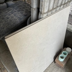 ボーダー材、600角タイルまとめての画像