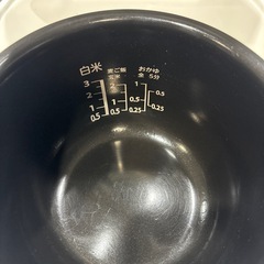 2022年　美品　3合だき　炊飯器　の画像