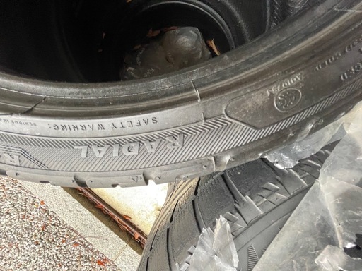 タイヤ205/40r17